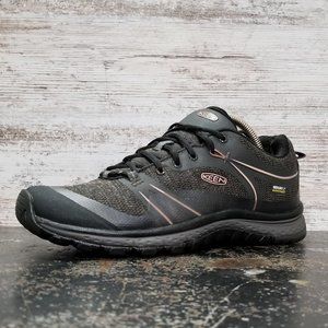 waterproof athletic shoes womens